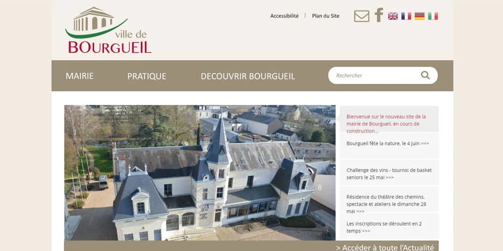 Page d'accueil du site bourgueil.fr à l'époque de la refonte par Jennifer Adamski